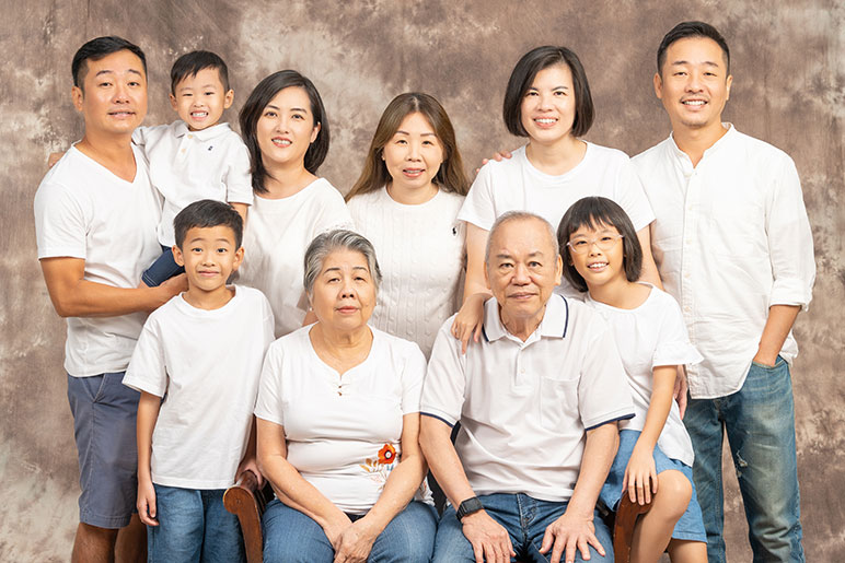 Large Family Photoshoot